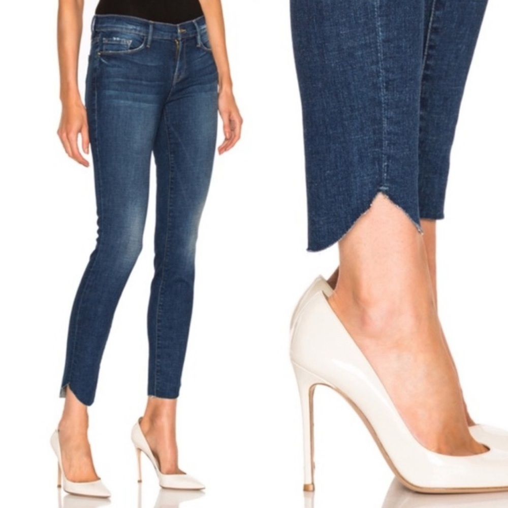 FRAME Le Skinny de Jeanne Jeans with Raw Tulip Hem